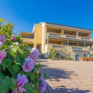 Apartman Center Dekanic, Krk Town